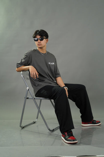 Box Tee – Line Behind