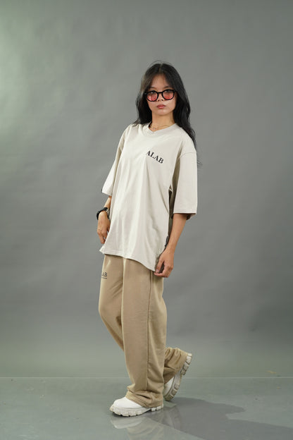 Box Tee – Line Behind