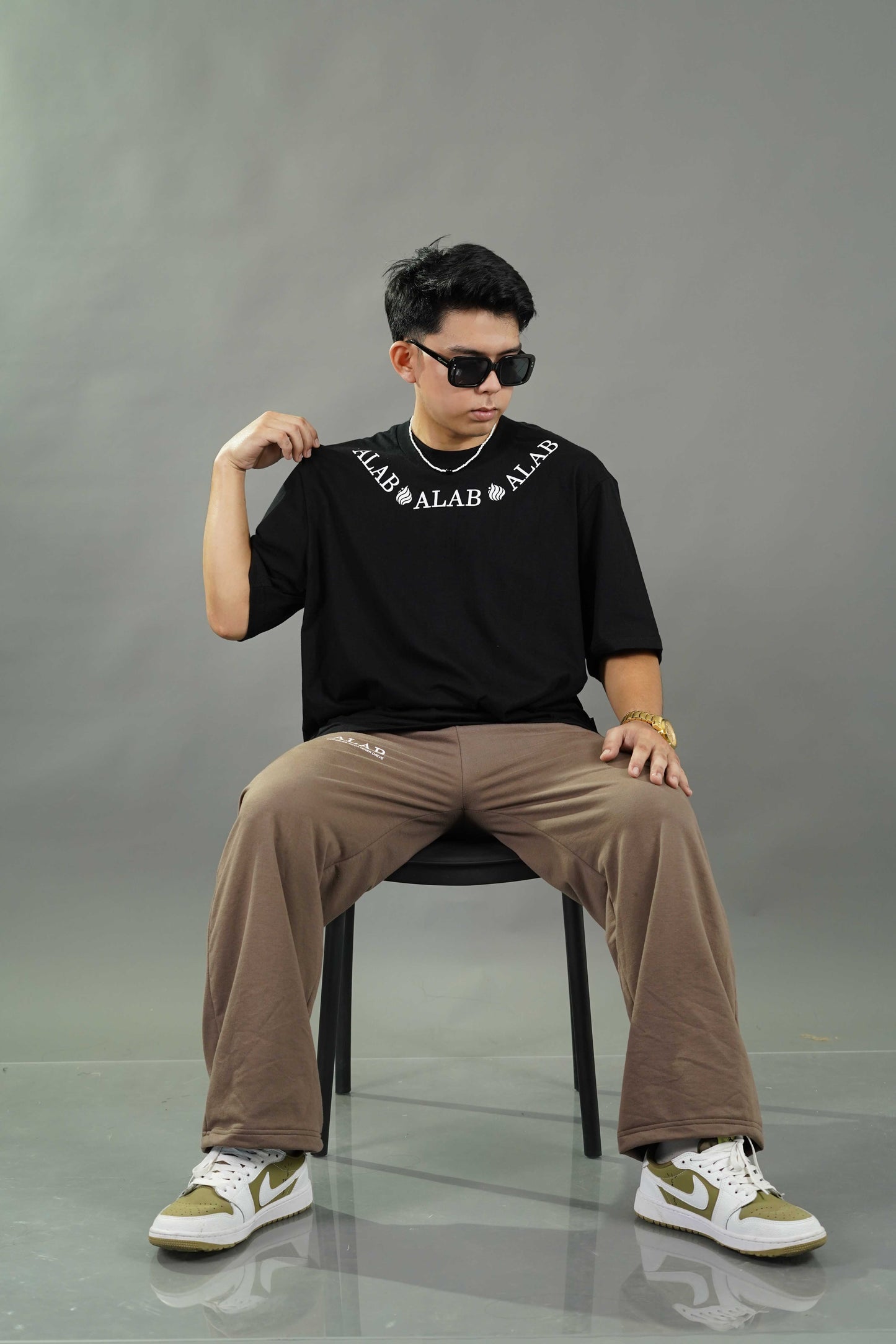 Club -Tee Neckdrip