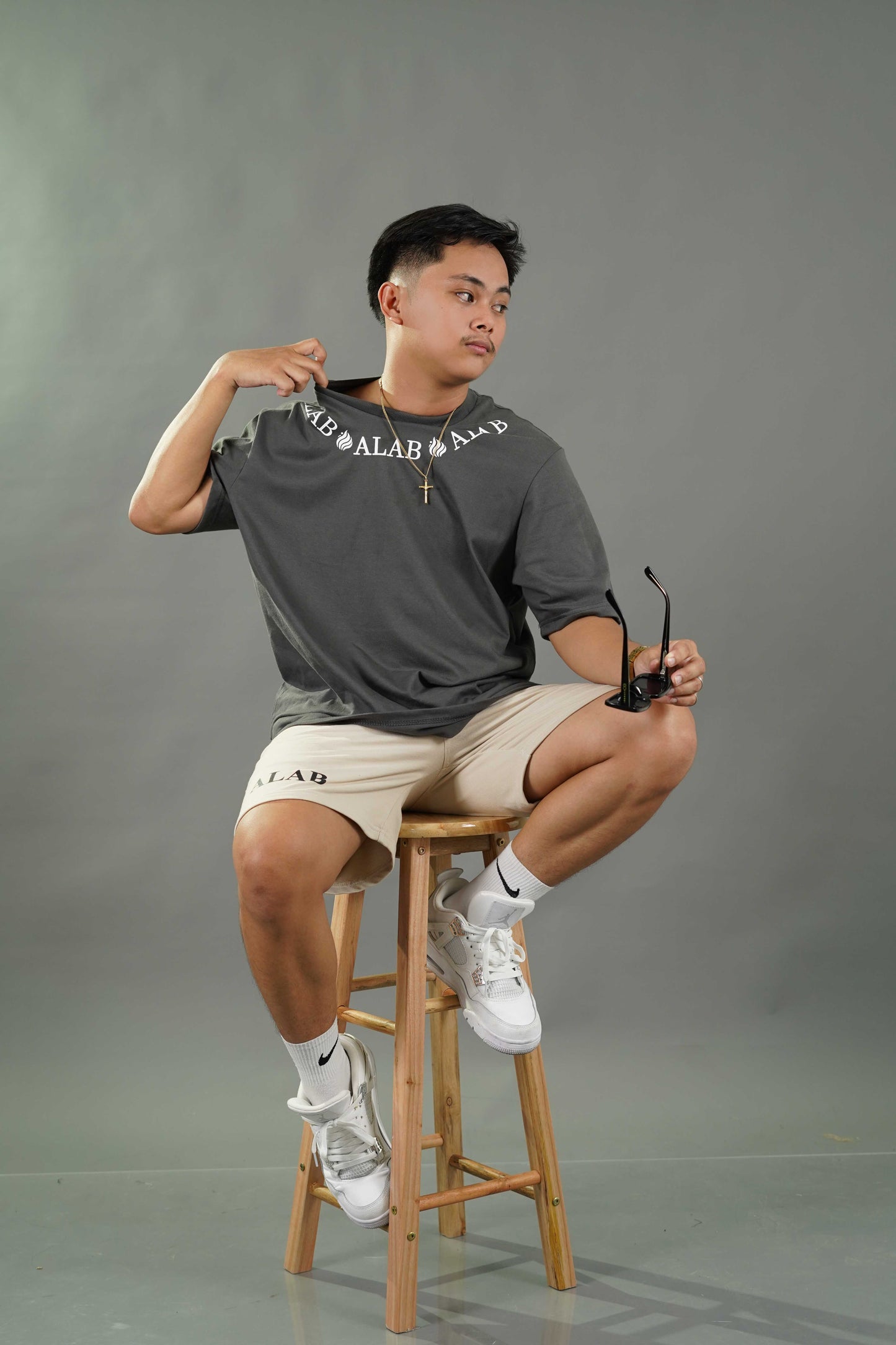 Club -Tee Neckdrip
