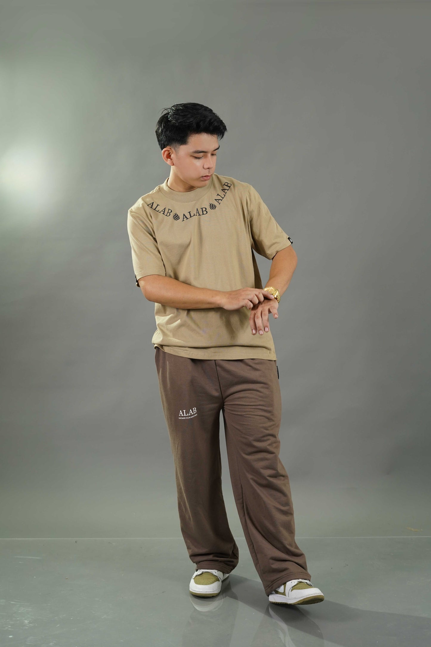 Club -Tee Neckdrip