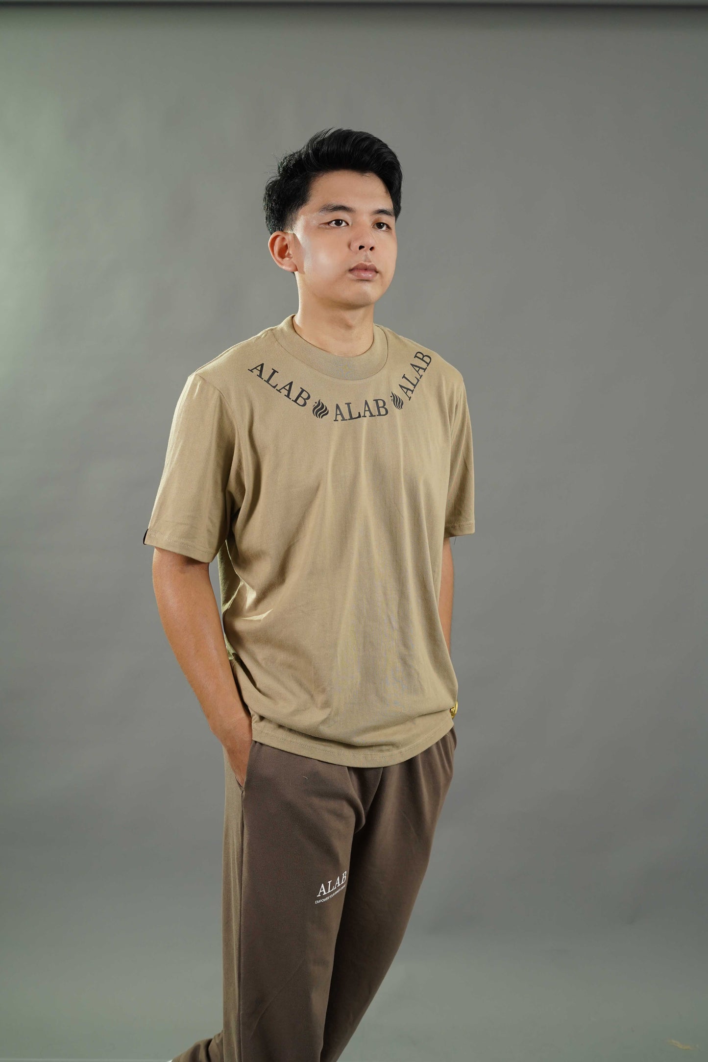 Club -Tee Neckdrip