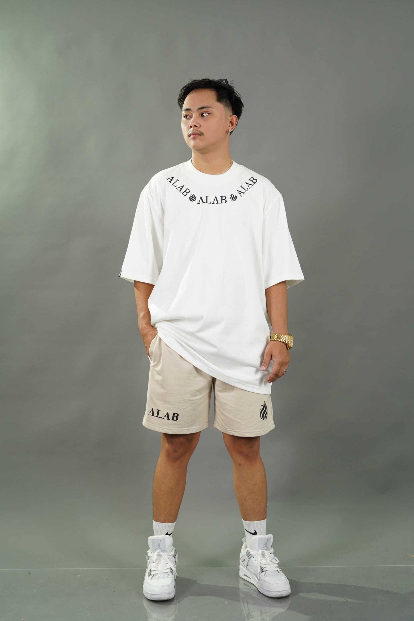 Club -Tee Neckdrip